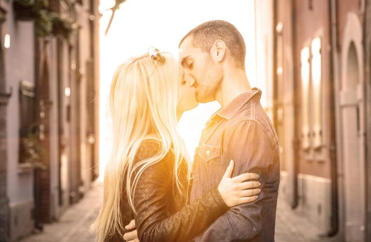 ‘The X-Files’: Mulder and Scully May Finally Reunite As A Couple in Season 11