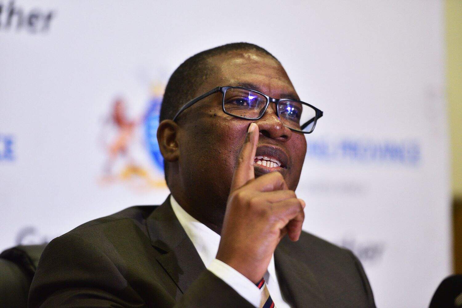 Lesufi calls meeting as water protests grip Johannesburg